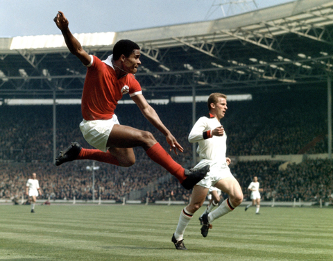 eusebio (1) eusebio (1)