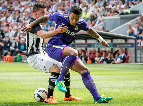 memphis depay (1) memphis depay (1)
